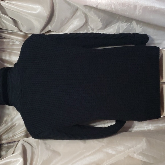 Vercini. Absolutely Beauty Black Cable Knit & Faux Fur Collared Cardigan. 2XL - Picture 8 of 16